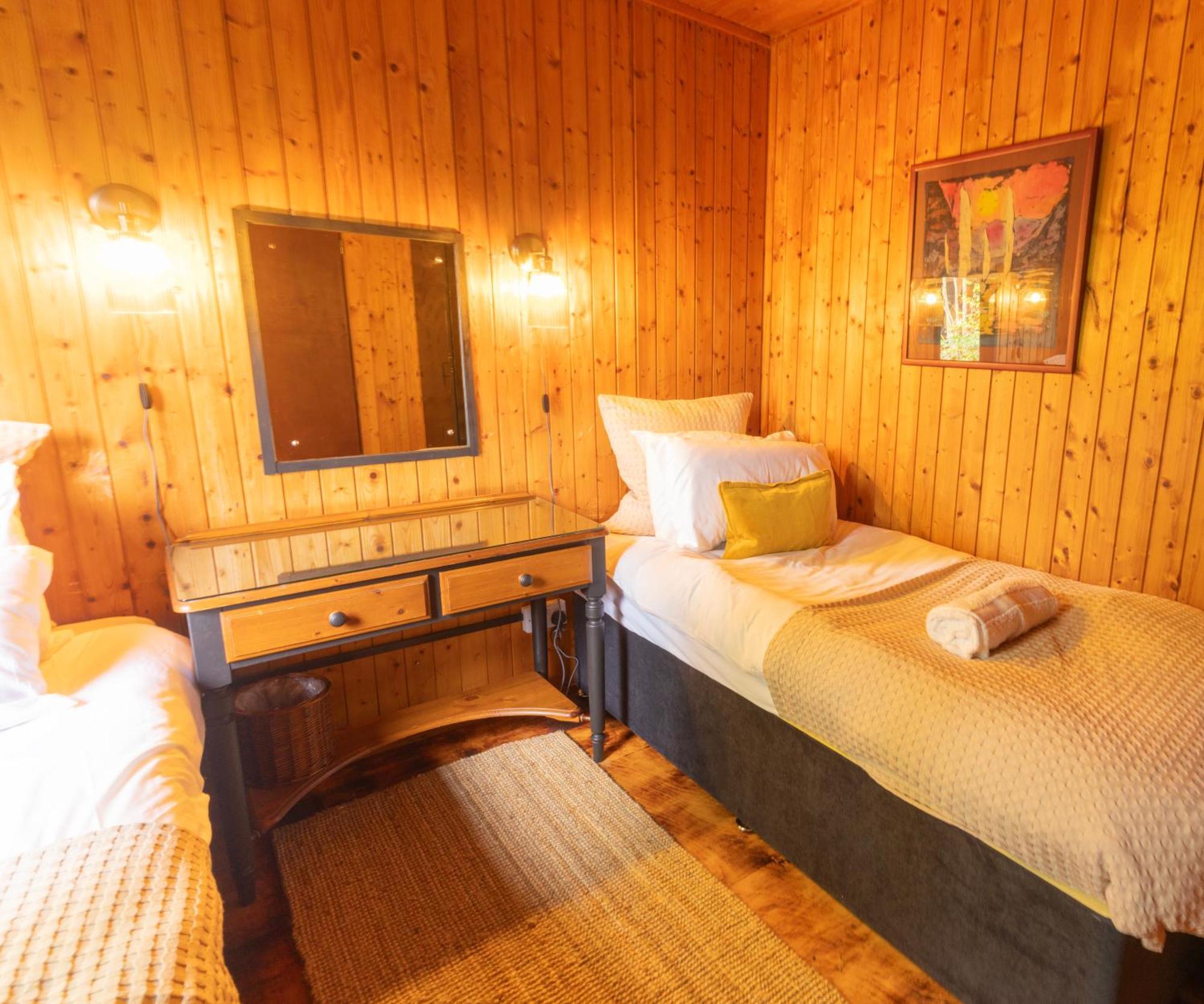 Kingswood Lodges Форт-Вільям Екстер'єр фото